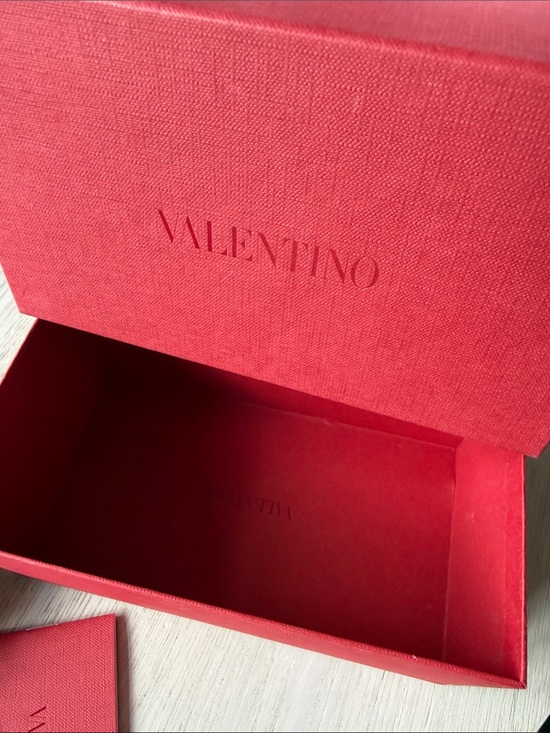 Valentino Garavani Rockstud Oversized Cat Eye Sunglasses Pink New Full Set main image 9